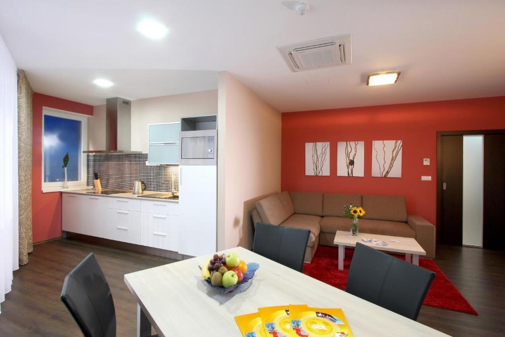 Hotel Gol Garni オロモウツ 部屋 写真